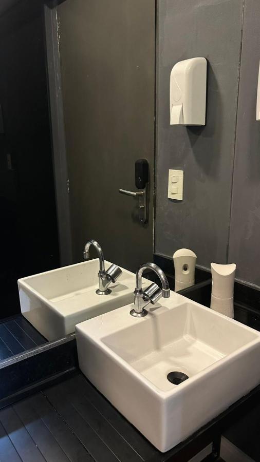 Ipanema Beach Hostel Рио де Жанейро Екстериор снимка