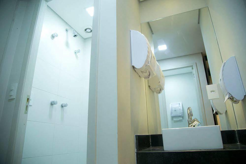 Ipanema Beach Hostel Рио де Жанейро Екстериор снимка